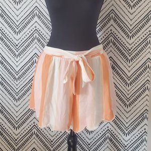 Scalloped bottom double lined shorts